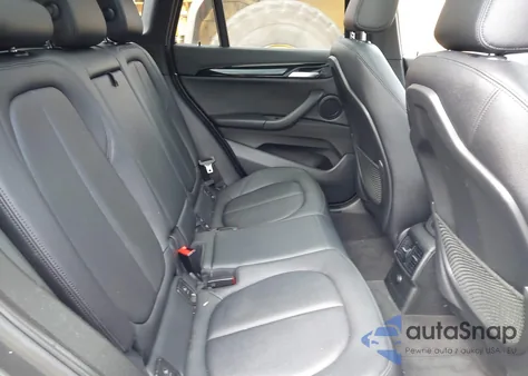 2017 BMW X1 xDrive28I z USA, uszkodzony, nr VIN WBXHT3C39H5F70178